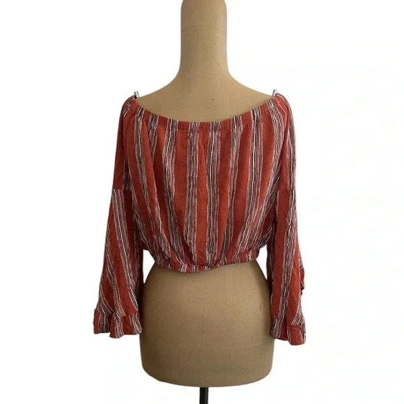 Altar’d State bell sleeve crop top - Picture 2 of 4